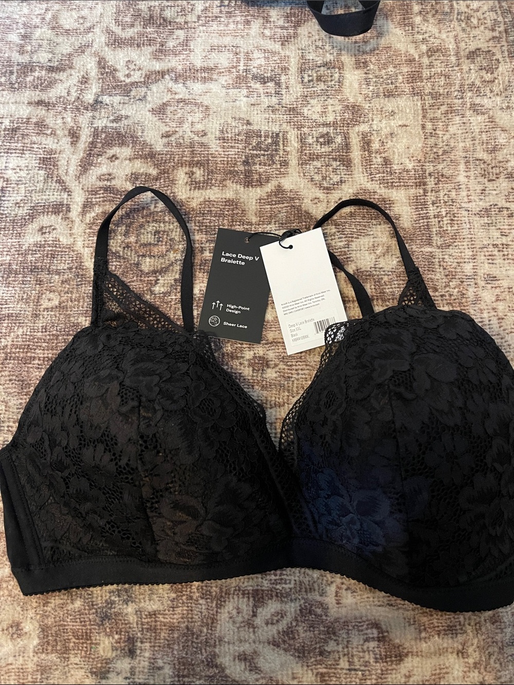 NWT knix lace deep V bralette